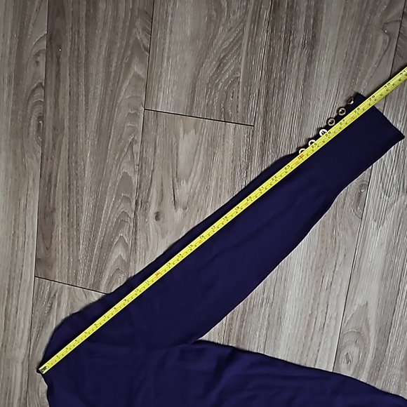 Zenana Outfitters Purple Pullover V-Neck Soft & Stretchy Sweater Women's Large - Picture 15 of 16